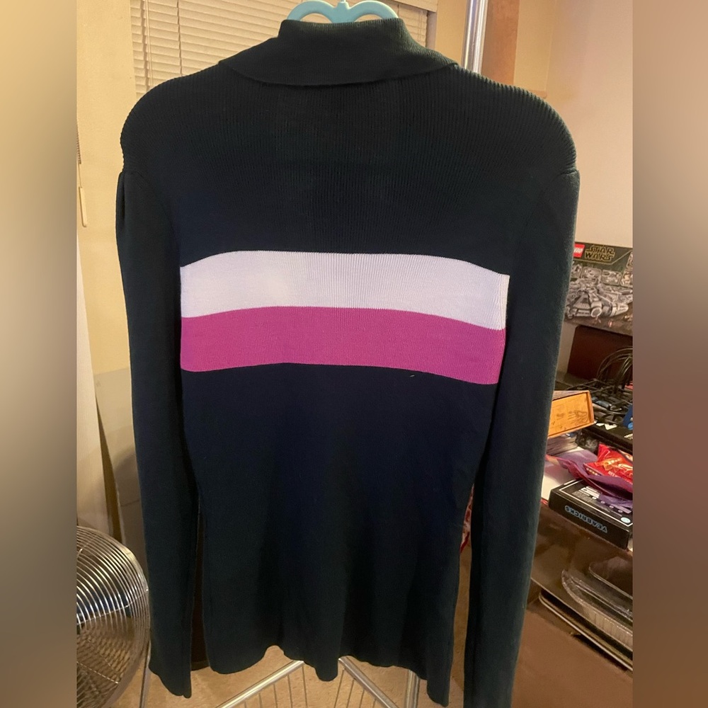 AK Sport size M dark green sweater with collar - Picture 2 of 6